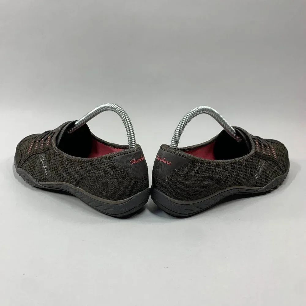 Skechers Breath Easy Shoes Women's Size 7 Brown Relaxed Fit Memory Foam Sneakers